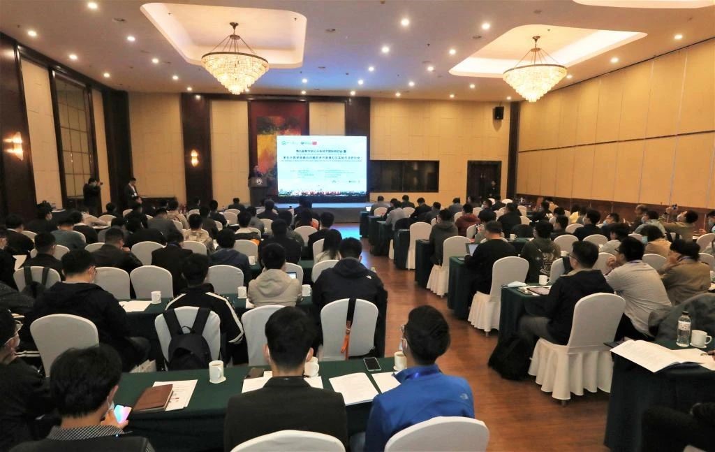 新宝GG资讯首席科学家马丁教授应邀为“第五届数据岩心分析手段国际研讨会”作专题报告